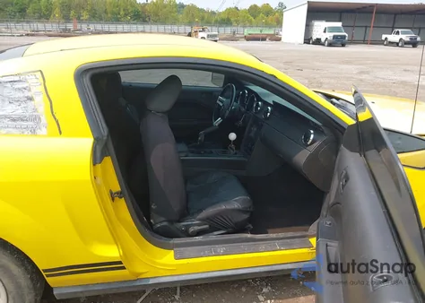 2006 Ford Mustang V6 from USA, damaged, VIN 1ZVFT80N065160089